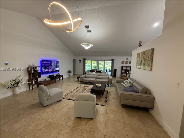 1035 NW 164th Ave 0, Pembroke Pines, FL 33028