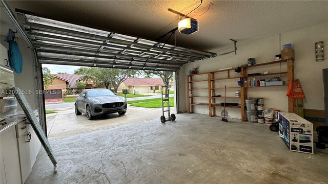 1035 NW 164th Ave 0, Pembroke Pines, FL 33028