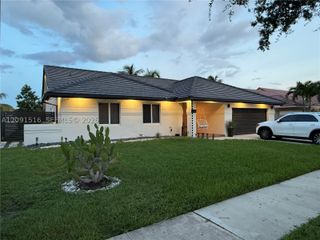 1035 NW 164th Ave 0, Pembroke Pines, FL 33028