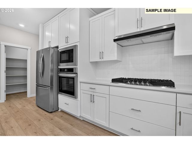 16788 Sw LORIKEET Ln, Beaverton, OR 97007