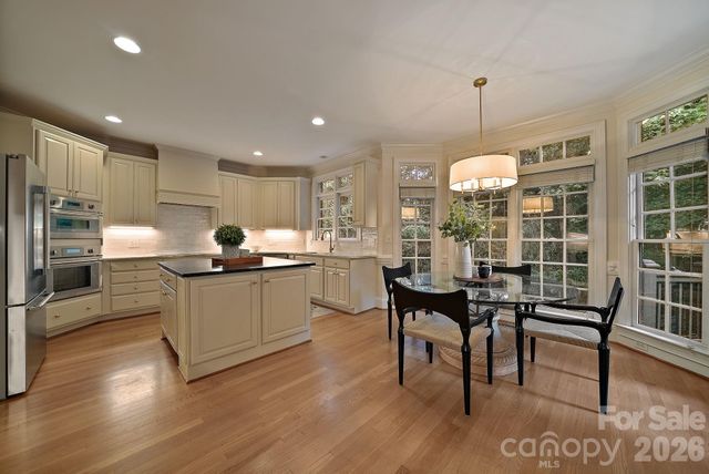10917 Lederer Avenue, Charlotte, NC 28277