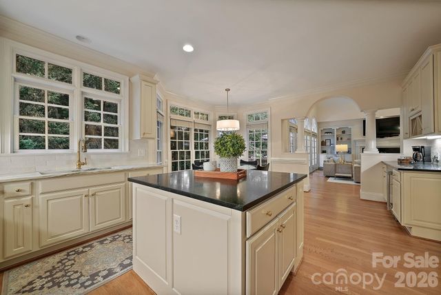 10917 Lederer Avenue, Charlotte, NC 28277