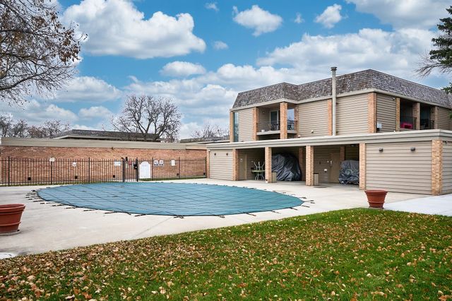 6423 Colony Way 2G, Edina, MN 55435