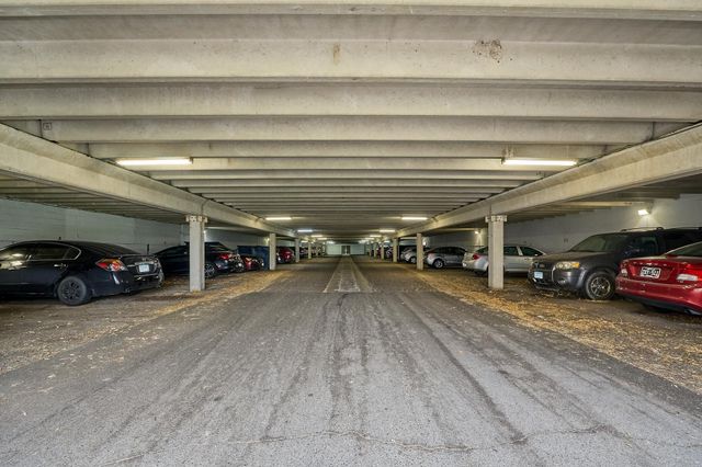 6423 Colony Way 2G, Edina, MN 55435