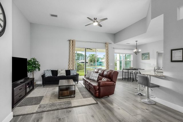 382 Eldron Boulevard NE, Palm Bay, FL 32907