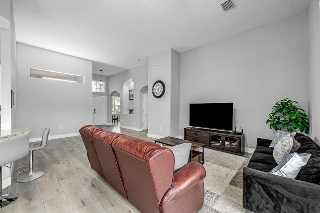 382 Eldron Boulevard NE, Palm Bay, FL 32907