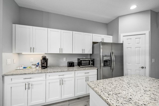 382 Eldron Boulevard NE, Palm Bay, FL 32907
