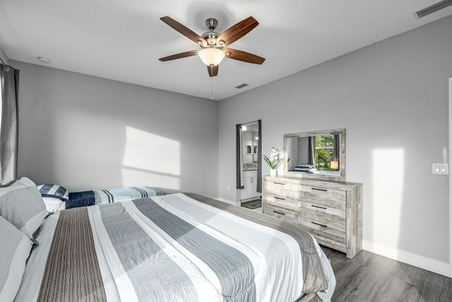 382 Eldron Boulevard NE, Palm Bay, FL 32907