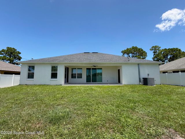 382 Eldron Boulevard NE, Palm Bay, FL 32907