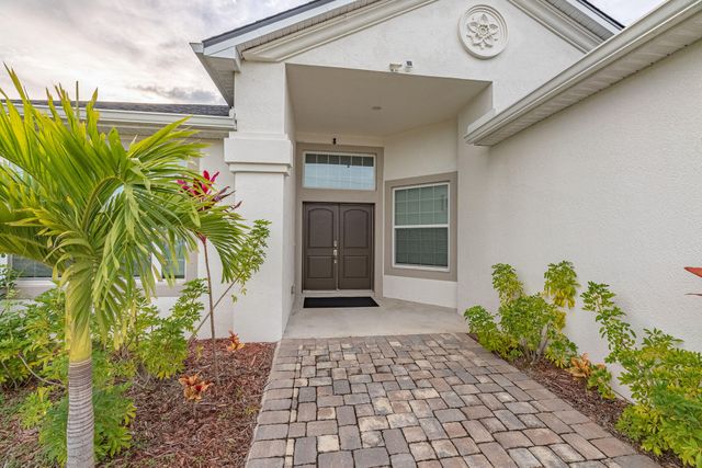 382 Eldron Boulevard NE, Palm Bay, FL 32907