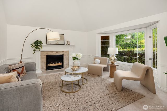 22213 NE 31st Street, Sammamish, WA 98074