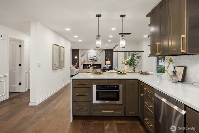22213 NE 31st Street, Sammamish, WA 98074