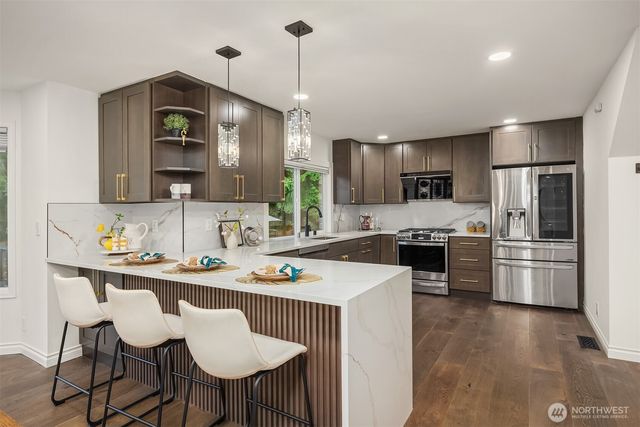 22213 NE 31st Street, Sammamish, WA 98074