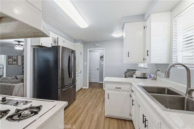 1310 W Avenue H10, Lancaster, CA 93534