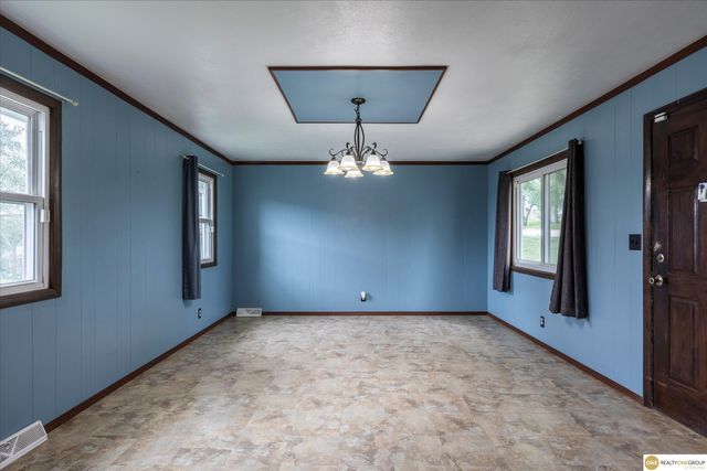3222 S 59th Street, Omaha, NE 68106