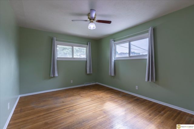 3222 S 59th Street, Omaha, NE 68106