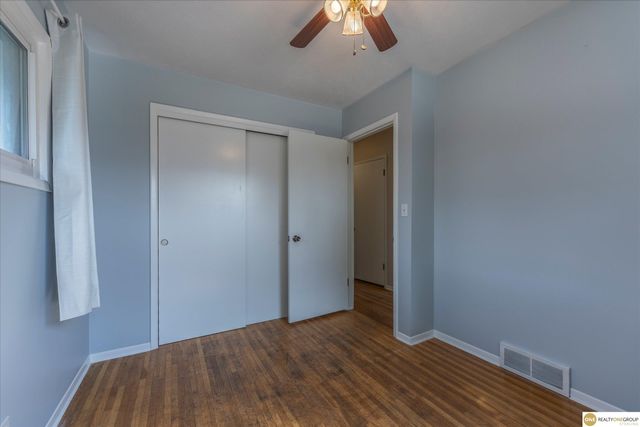 3222 S 59th Street, Omaha, NE 68106