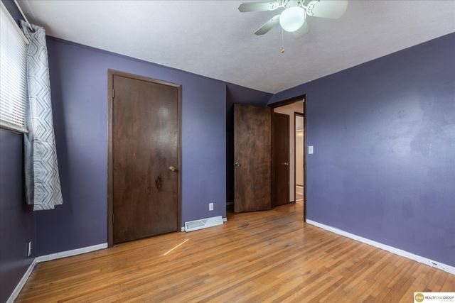 3222 S 59th Street, Omaha, NE 68106