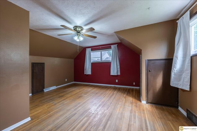 3222 S 59th Street, Omaha, NE 68106