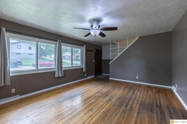 3222 S 59th Street, Omaha, NE 68106