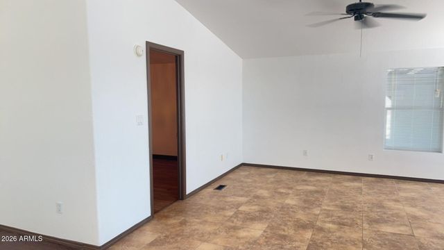 47832 N 18th Avenue, New River, AZ 85087