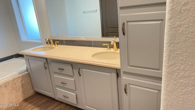 47832 N 18th Avenue, New River, AZ 85087