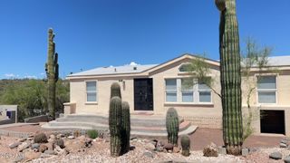 47832 N 18th Avenue, New River, AZ 85087