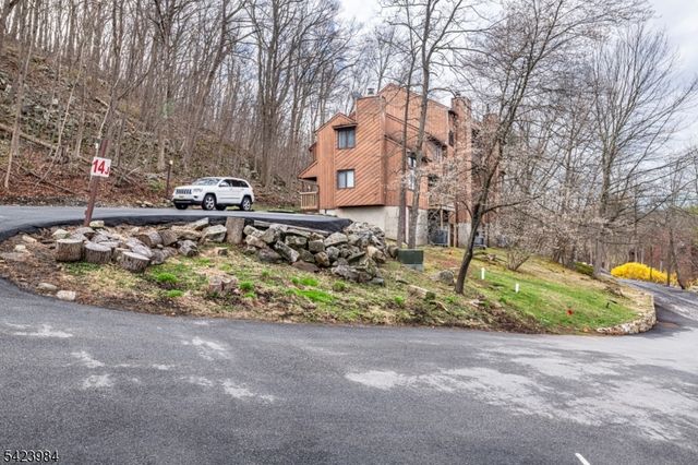 14 Village Way Unit 4 4, Vernon Twp., NJ 07462