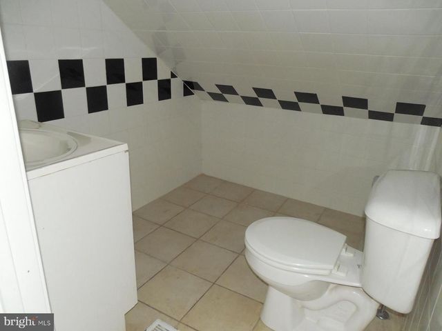 508-510 WINCHESTER AVE, Martinsburg, WV 25401