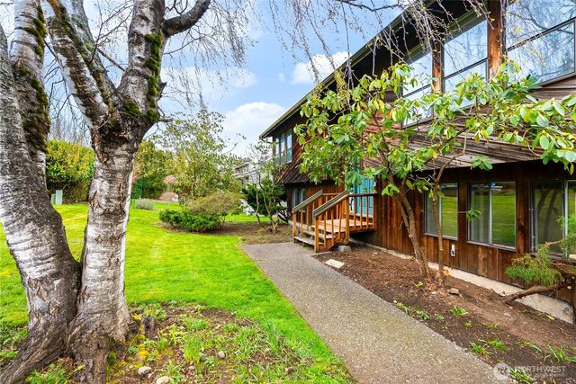 206 Bayside Place, Bellingham, WA 98225