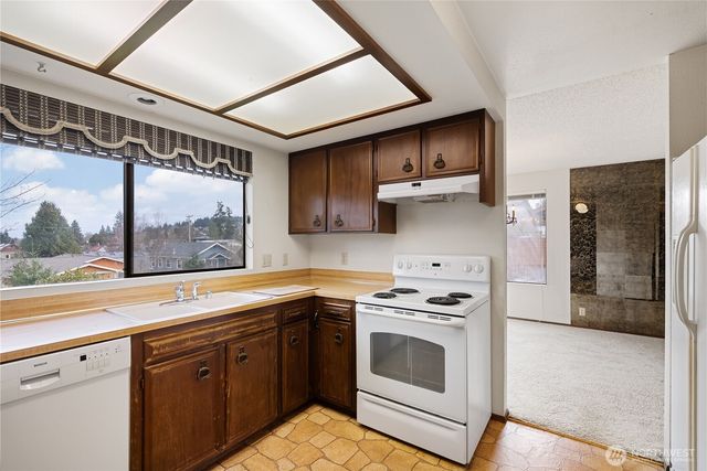 206 Bayside Place, Bellingham, WA 98225