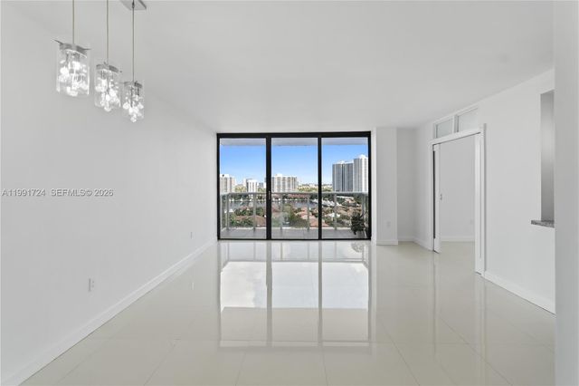 3675 N Country Club Drive 1501, Aventura, FL 33180