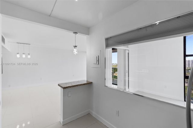 3675 N Country Club Drive 1501, Aventura, FL 33180