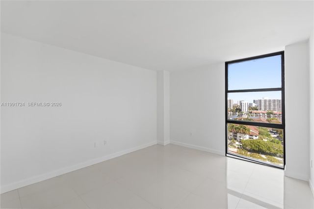 3675 N Country Club Drive 1501, Aventura, FL 33180