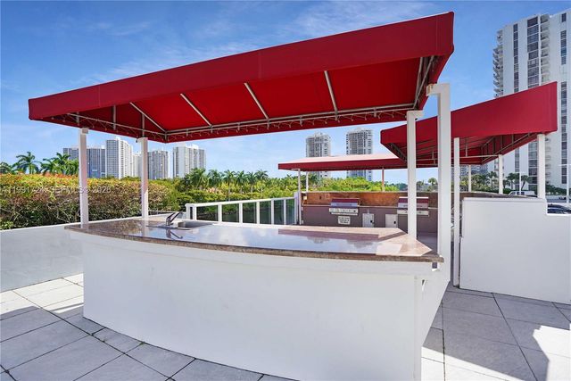 3675 N Country Club Drive 1501, Aventura, FL 33180