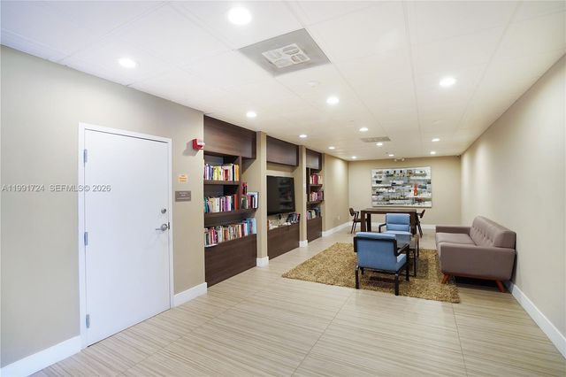 3675 N Country Club Drive 1501, Aventura, FL 33180