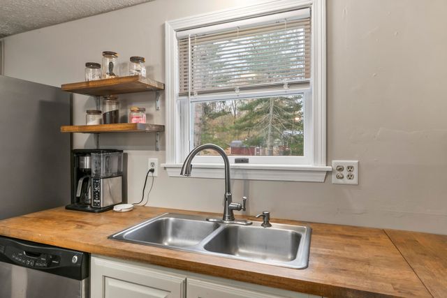 35 Buttonwood Road, South Berwick, ME 03908