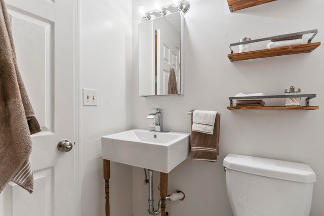 35 Buttonwood Road, South Berwick, ME 03908