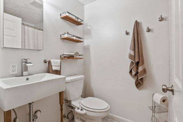 35 Buttonwood Road, South Berwick, ME 03908