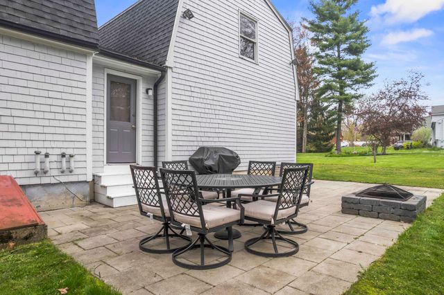 35 Buttonwood Road, South Berwick, ME 03908