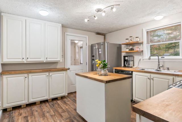 35 Buttonwood Road, South Berwick, ME 03908