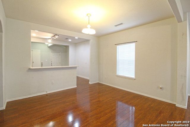 728 E MYRTLE ST, San Antonio, TX 78212