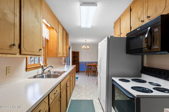 2675 Bluebird Lane SW, Supply, NC 28462