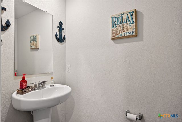 4037 Bermuda Lane, Seguin, TX 78155