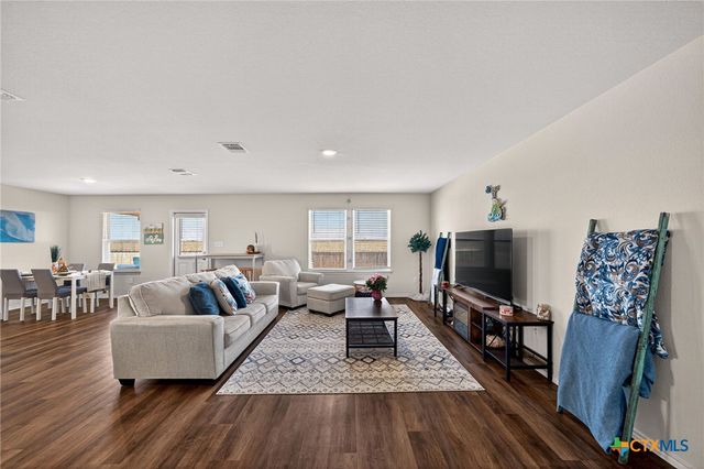 4037 Bermuda Lane, Seguin, TX 78155