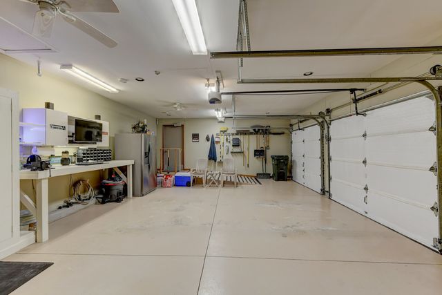 8502 Meadows Edge Trail, Tinley Park, IL 60487