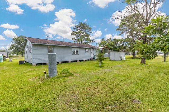 37 Private Road 6065, Dayton, TX 77535