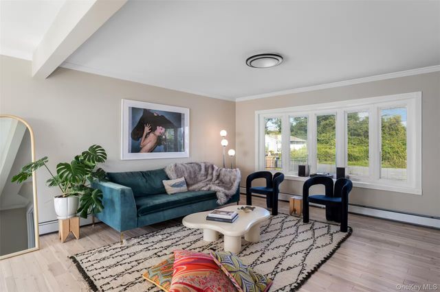 90 Grandview Drive, Shirley, NY 11967