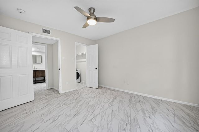 5929 Queensloch Drive 131, Houston, TX 77096
