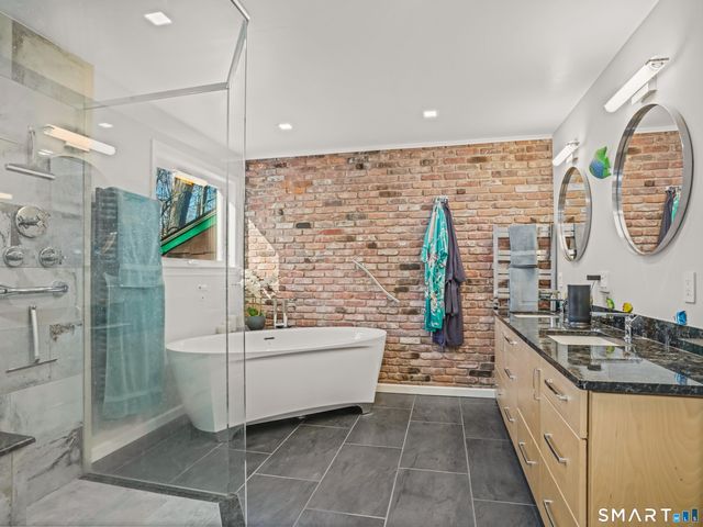 208 Cascade Road, Stamford, CT 06903